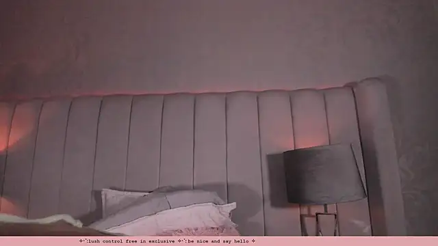 Evabellee's cam snapshot