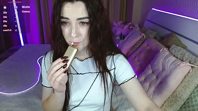 AdeleCutie's cam snapshot