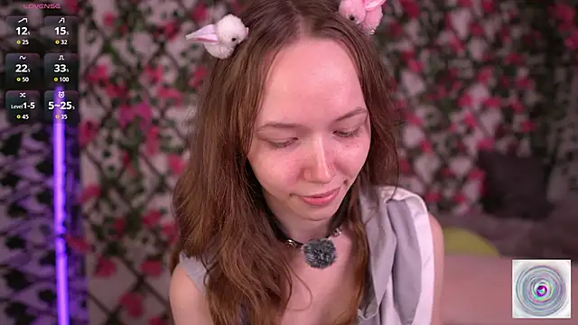 Petite_Polly's cam snapshot