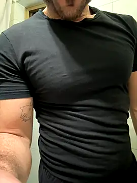 giovan2020 live sex cam