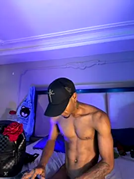 AaronCruz_'s cam snapshot