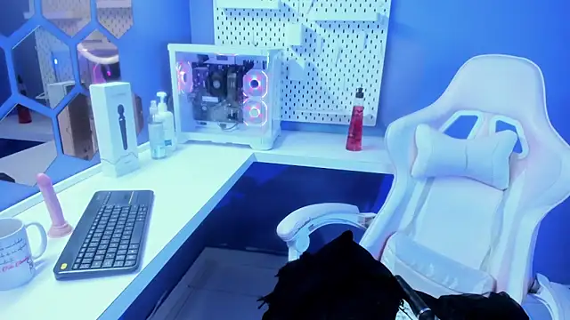 Alice_26_ live sex cam