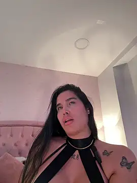 Bella__Wood live sex cam