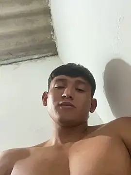 Babyalienqm's cam snapshot