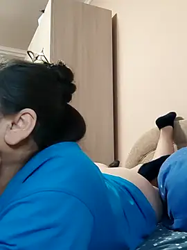 Zulfiya_Bruce live sex cam