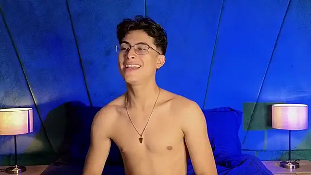 Aaron_Eze's cam snapshot