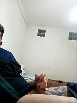 Malessere1922's cam snapshot