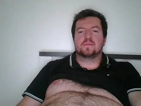 BeautifulPenis2002's cam snapshot