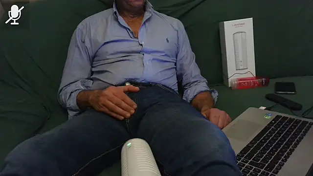 roccorooms's cam snapshot