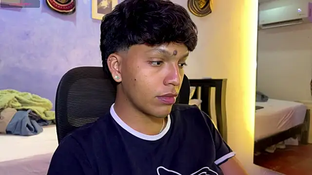 Xander_bonnet1's cam snapshot