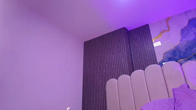 hot_dione's cam snapshot