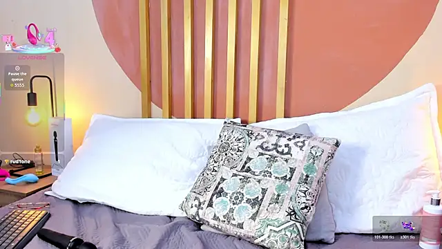 Nicole_Angels_'s cam snapshot