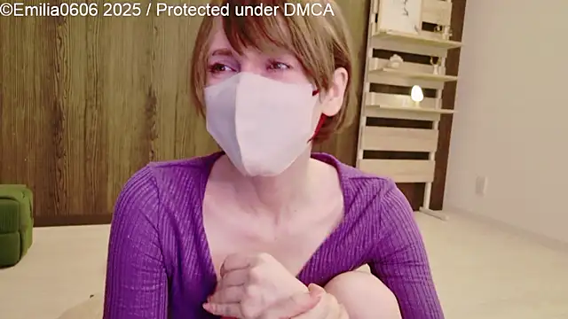 Emilia0606 live sex cam