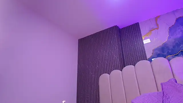 hot_dione's cam snapshot