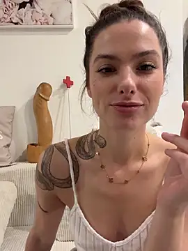 Sugarbellax's cam snapshot