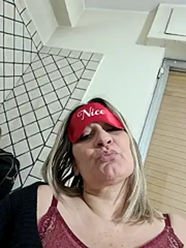 Tania9_'s cam snapshot