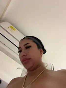 kiim_taaylor's cam snapshot