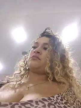 Sara_smiiith211 live sex cam