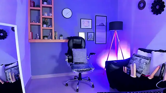 Violet_Kumar live sex cam