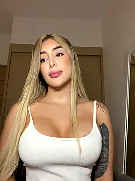 mi_suk11 live sex cam