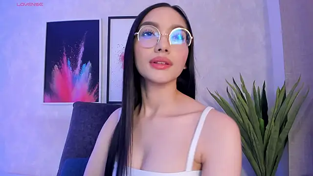 Keira_Corleone live sex cam