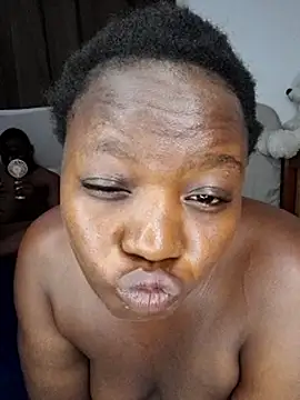 Horny_wifey254 live sex cam