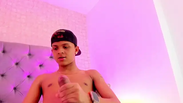 Lucien_Gray_ live sex cam