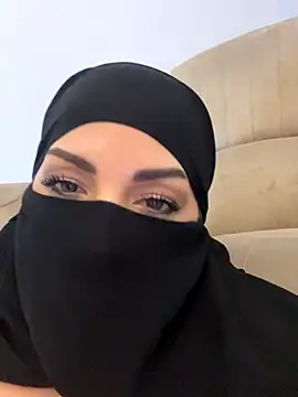 Amberonee31 live sex cam