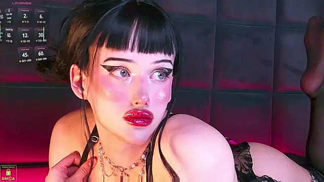 RoxyKyper live sex cam