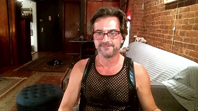 Johnny_Bottoms live sex cam