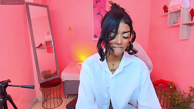 Milu_carbajal_x's cam snapshot