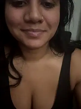 TiaBella_'s cam snapshot