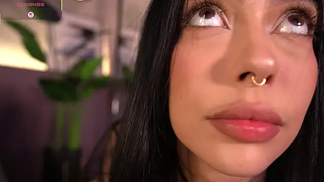 ElleDiane live sex cam