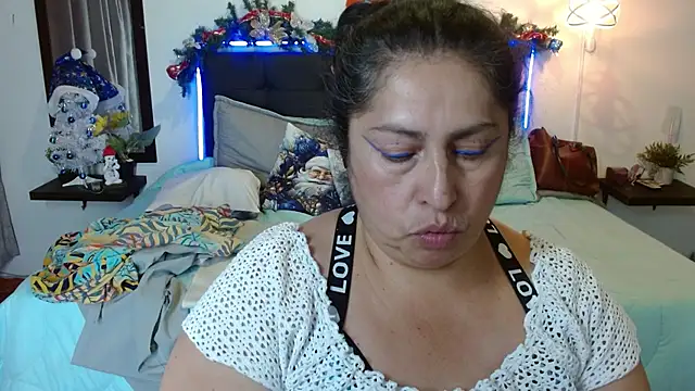 Keyla01_'s cam snapshot