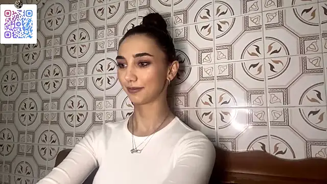 LinaMour live sex cam