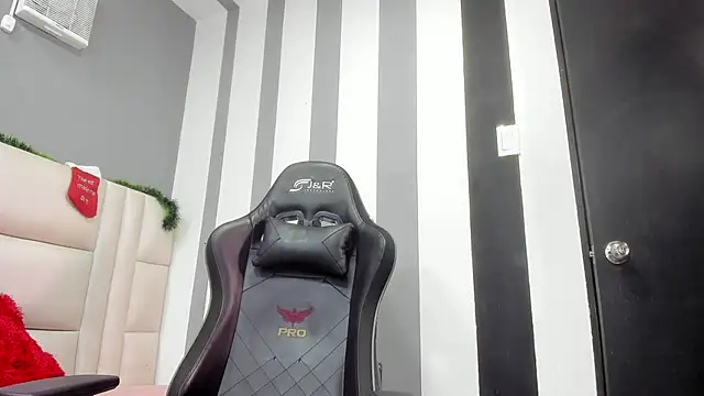 emilyy__rosse's cam snapshot