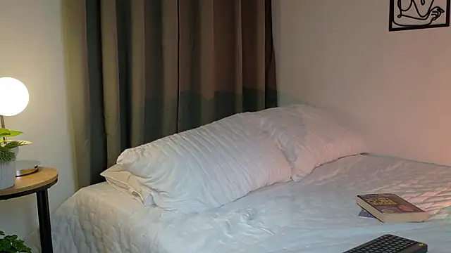 SeleneNova's cam snapshot