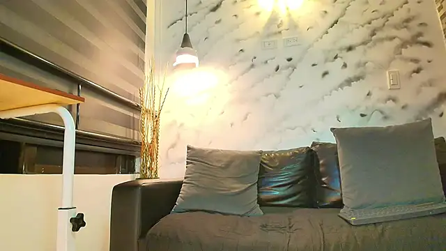 Max_Miller_S's cam snapshot