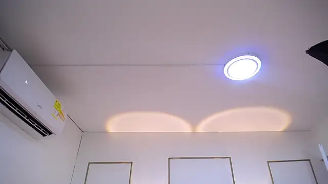 noah_cole_'s cam snapshot