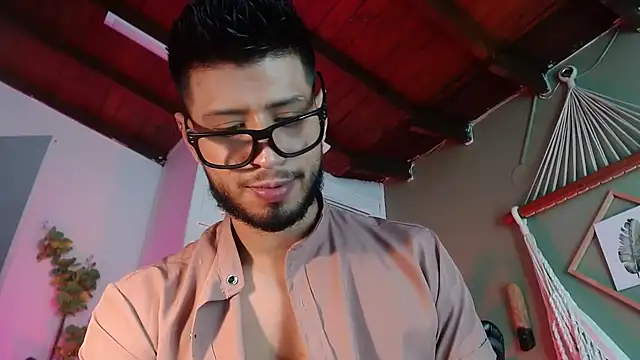 Colby_brown03's cam snapshot