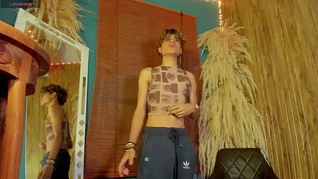 Leo_Glow's cam snapshot