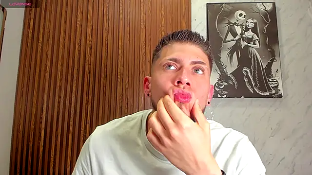 SebastianMaximoff's cam snapshot