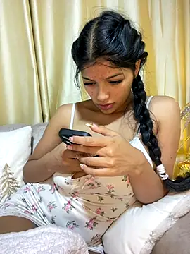 AgathaGeorgiou live sex cam