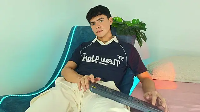 CamiiGuzmanX's cam snapshot