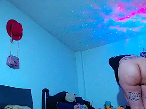 MARIANAWEED live sex cam