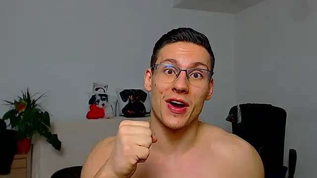 ZeinMiracles's cam snapshot