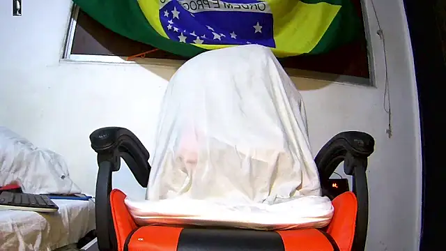 bruce_bigg live sex cam