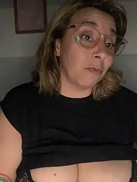 LupitaHaze's cam snapshot