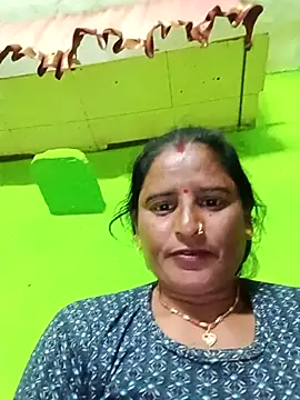 Quin_love143's cam snapshot