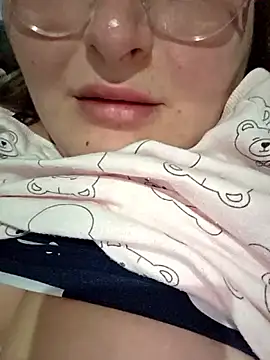 BellaMonella88's web cam